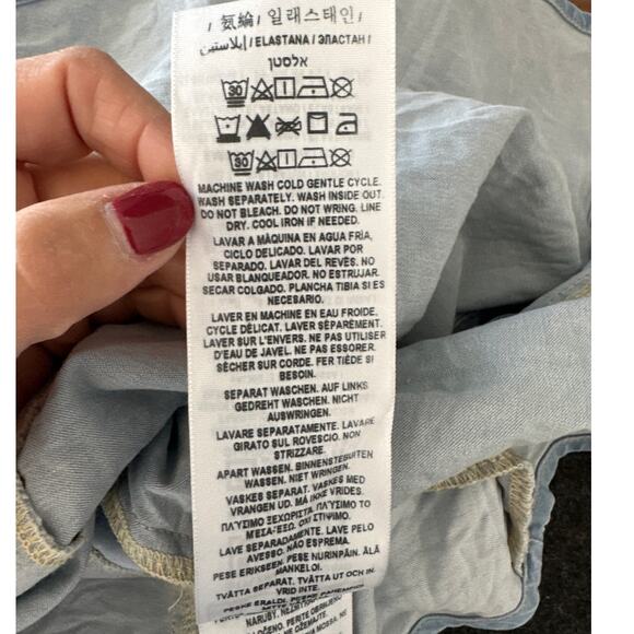 Women's Guess Jeans Classic Long-Sleeve Denim Shirt, Size M, EUC - Picture 5 of 5